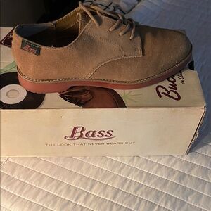 Bass Women's Brown Suede Oxfords
